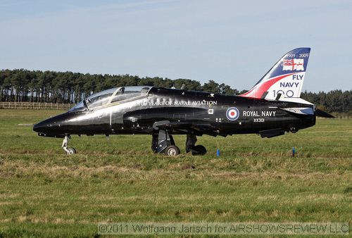 Three of the eight Hawks (XX281, XX301 and XX337) wore the paint scheme from the 